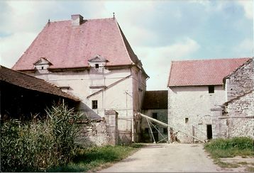 Le bâtiment renaissance en corps de ferme